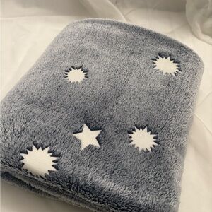 Grayish Blue Star & Moon Patterned Blanket 50"×60"
